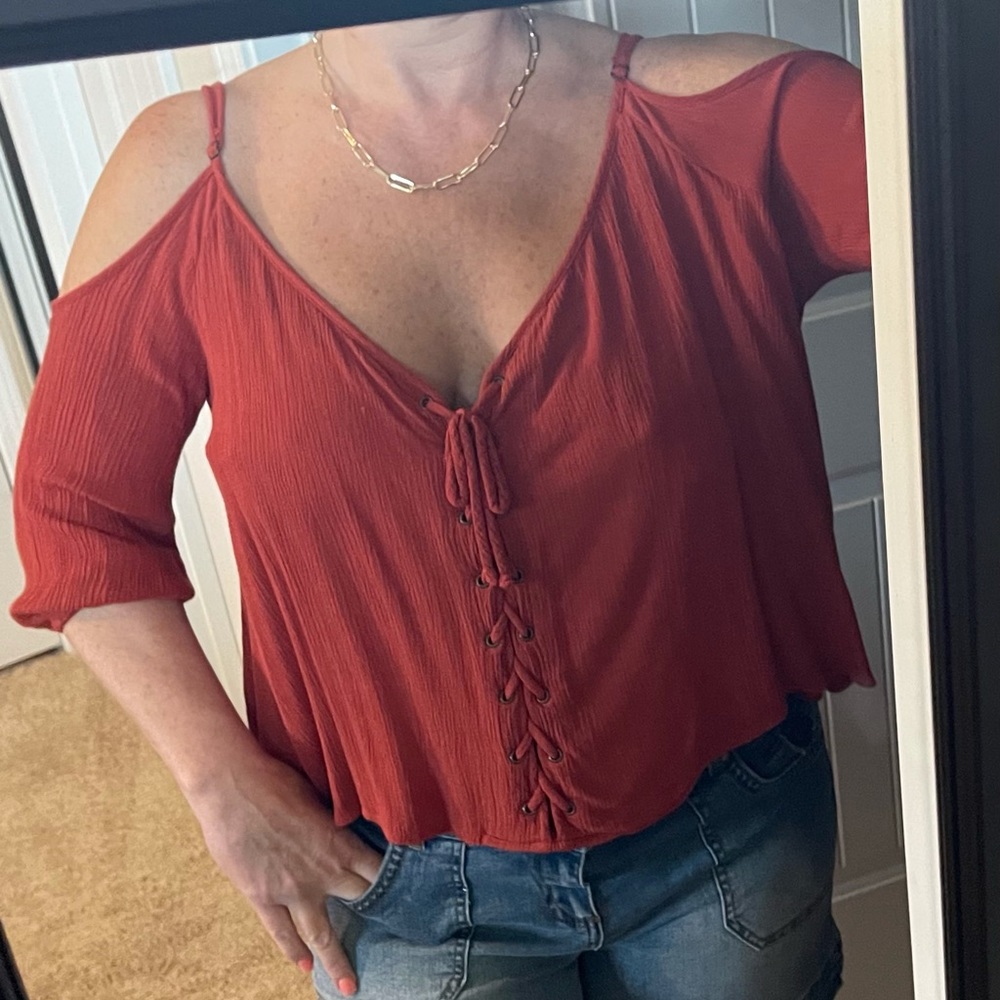 Forever 21 L open shoulder top